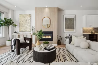 Photo #6: 423909294 Listing