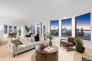 Photo #1: 423909304 Listing 