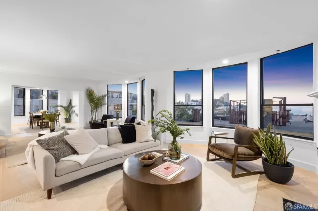 MLS: 423909304 Condo For Sale