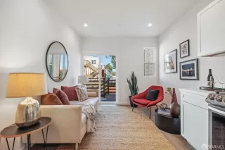 Photo #1: 423909527 Listing