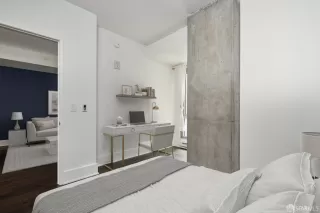 Photo #5: 423909570 Listing