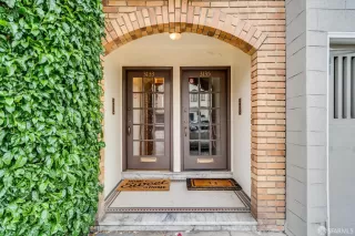 Photo #4: 423909629 Listing