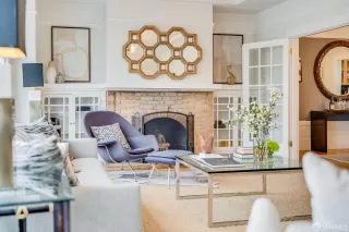 Photo #6: 423909629 Listing