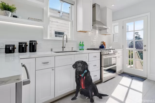 MLS: 423910006 Condo For Sale