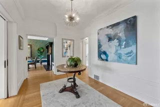 Photo #4: 423910047 Listing