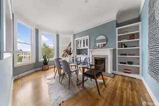 Photo #5: 423910394 Listing