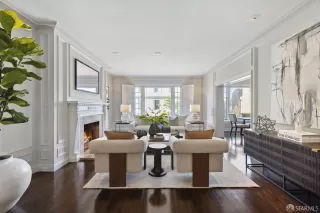 Photo #4: 423910507 Listing