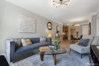 Photo #3: 423910847 Listing