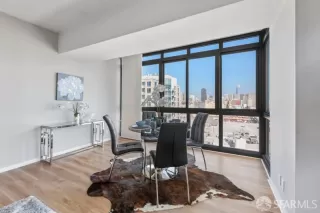 Photo #3: 423911370 Listing 