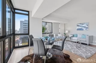 Photo #5: 423911370 Listing 