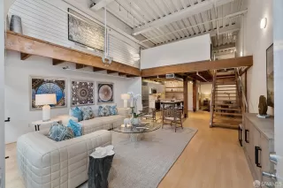 Photo #5: 423911384 Listing 