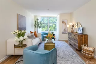 Photo #2: 423911447 Listing