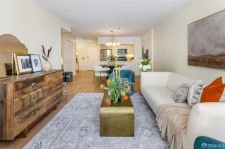 Photo #6: 423911447 Listing