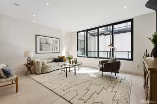 Photo #2: 423911455 Listing