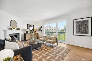 Photo #4: 423911475 Listing