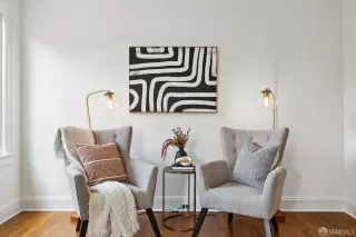 Photo #4: 423911601 Listing