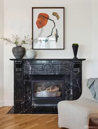 Photo #4: 423911761 Listing