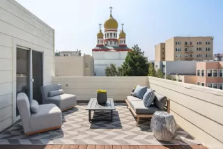 Photo #5: 423911761 Listing