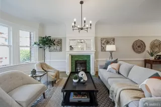 Photo #3: 423912004 Listing