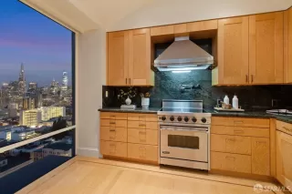 Photo #4: 423912060 Listing 