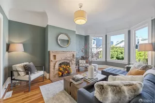 Photo #2: 423912169 Listing 