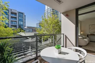 Photo #4: 423912278 Listing