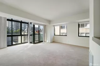 Photo #6: 423912533 Listing 