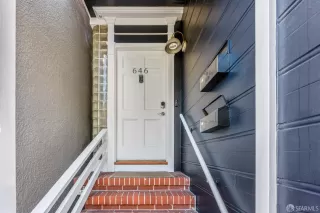 Photo #2: 423912642 Listing