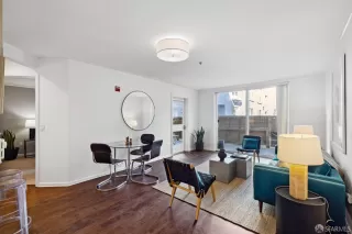 Photo #6: 423913031 Listing