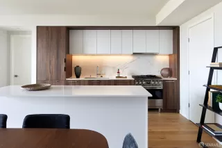 Photo #3: 423913092 Listing 