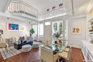 Photo #5: 423913132 Listing