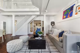 Photo #6: 423913132 Listing