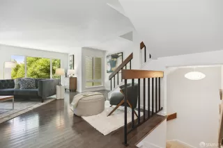 Photo #3: 423913141 Listing