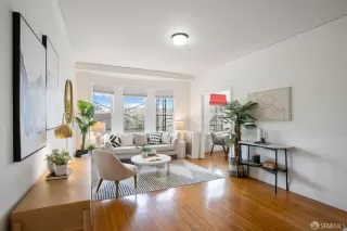 Photo #2: 423913379 Listing 