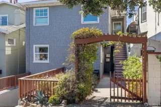 Photo #5: 423913467 Listing