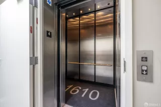 Photo #4: 423913571 Listing 