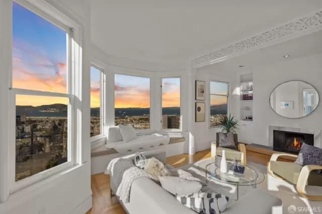 MLS: 423914113 Condo For Sale