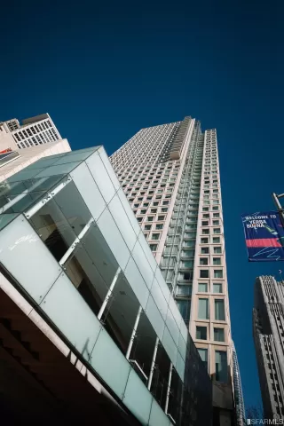 Photo #5: 423914265 Listing