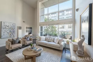 Photo #2: 423915153 Listing