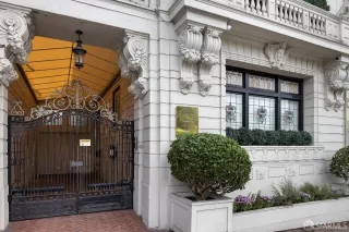 Photo #3: 423915357 Listing