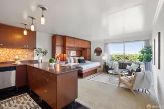 Photo #1: 423915406 Listing 