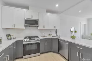 Photo #1: 423915766 Listing 