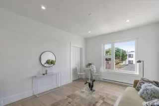 Photo #4: 423915766 Listing 