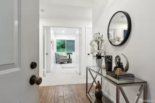 Photo #2: 423916288 Listing