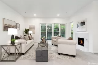 Photo #4: 423916288 Listing