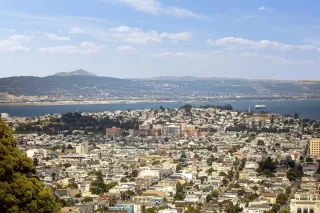 Photo #6: 423916538 Listing