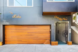 Photo #2: 423916948 Listing