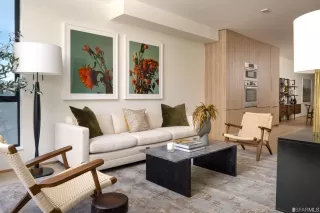 Photo #3: 423917483 Listing