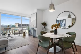 Photo #3: 423917624 Listing 