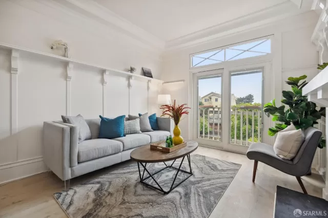 MLS: 423917808 Condo For Sale